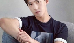 圈内爆料男星恋情,当红男星恋情曝光，甜蜜细节引粉丝热议