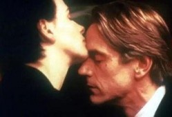 烈火情人 在线观看,激情燃烧的禁忌之恋