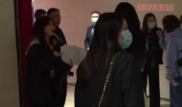 头条吃瓜者侃娱乐,揭秘娱乐圈幕后故事与热点事件