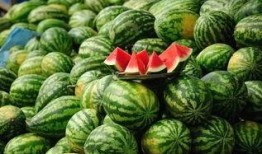 临淄探店网红吃瓜是真的吗,网红吃瓜，真相揭秘